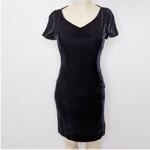 🎩⭐Brooks Brothers Black Velvet Mini Dress